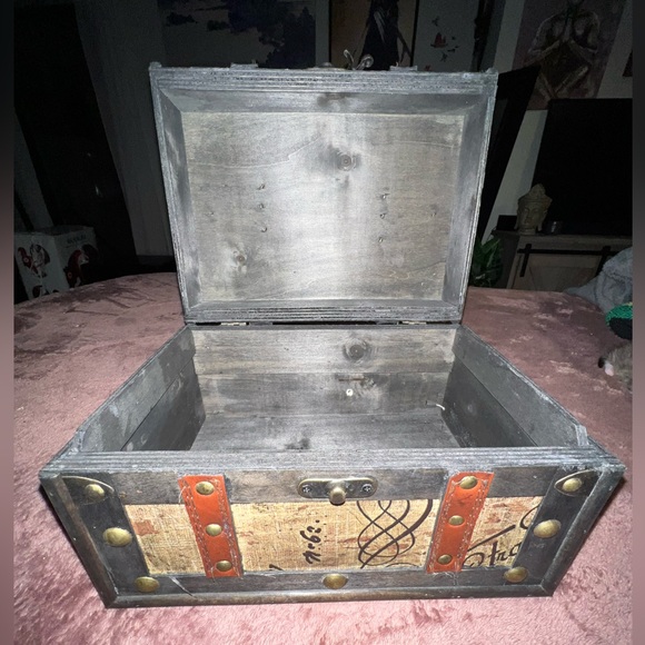 Rare! Handmade Japanese storage box! Zen style. Perfect accent for any room! - Picture 7 of 12